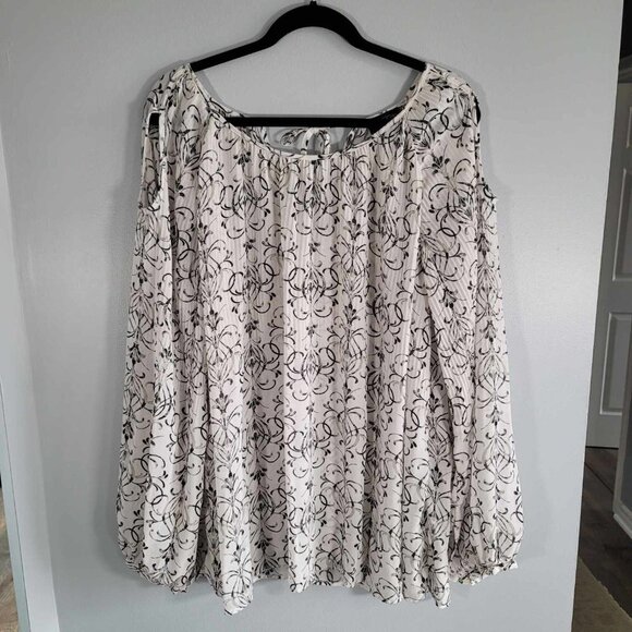 Michel Studio Collection EUC Semi-sheer white and black damask print blouse - Picture 8 of 9